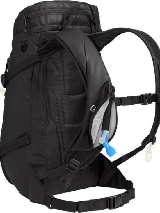 CamelBak SnoBlast 22 Hydration Backpack Black 70oz 2L main image 4